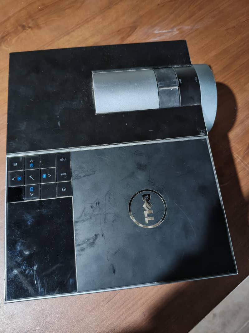 Dell projector 10/10 condition 2