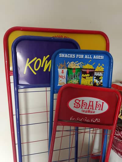 chips display stand