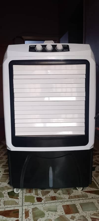 only one month used room cooler