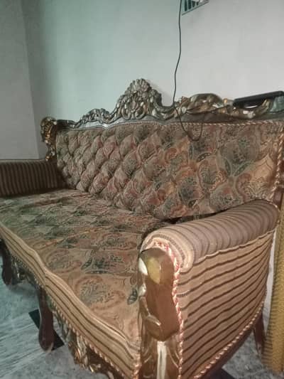 چینیوٹی صوفہ سیٹ برائے فروخت (Classic Chinioti Sofa Set)