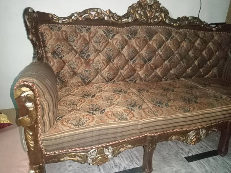 چینیوٹی صوفہ سیٹ برائے فروخت (Classic Chinioti Sofa Set) 3