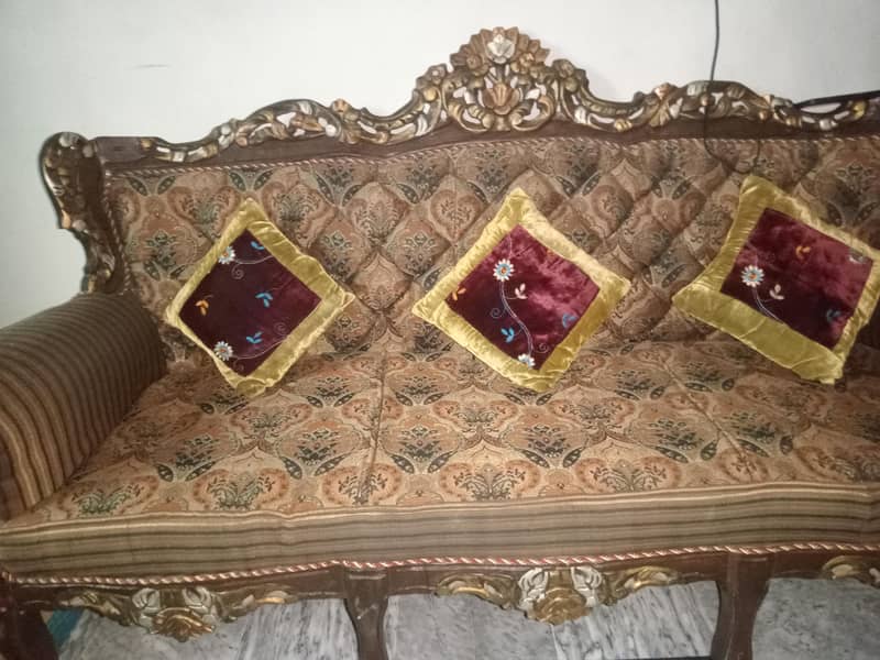 چینیوٹی صوفہ سیٹ برائے فروخت (Classic Chinioti Sofa Set) 5