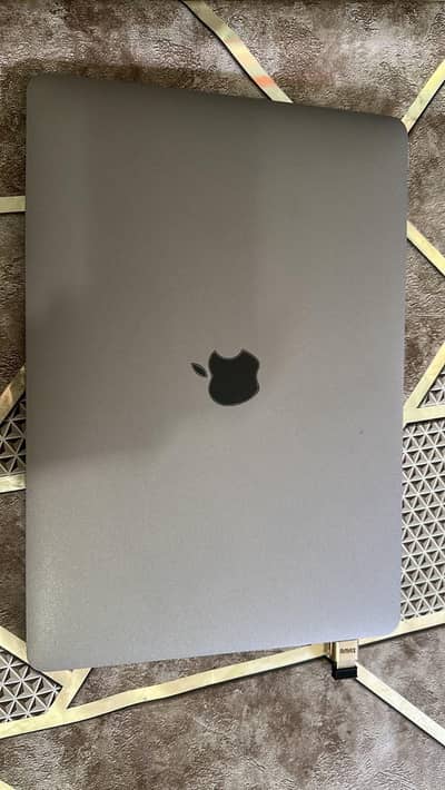 Apple MacBook pro [ 2019+original charger]for sale