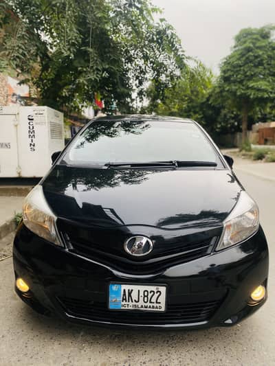 Toyota Vitz 2014