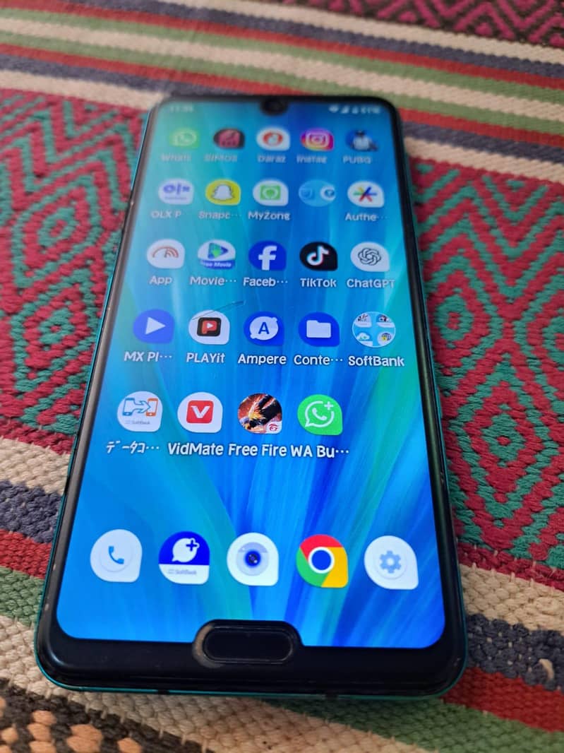 Sharp Aquos R3 0