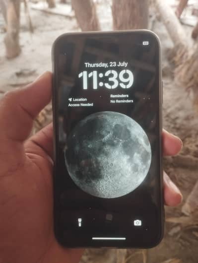 iphone XR 10/9 64gb water pack