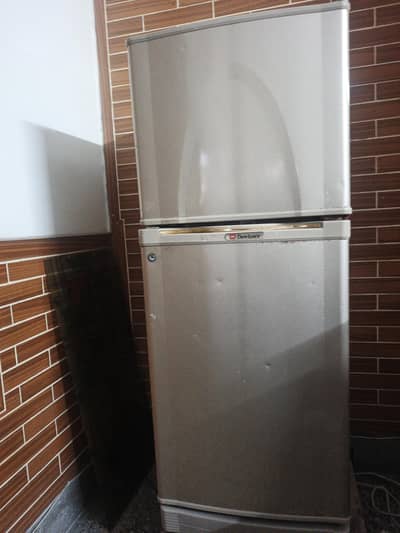 Dawlance refrigerator Fridge