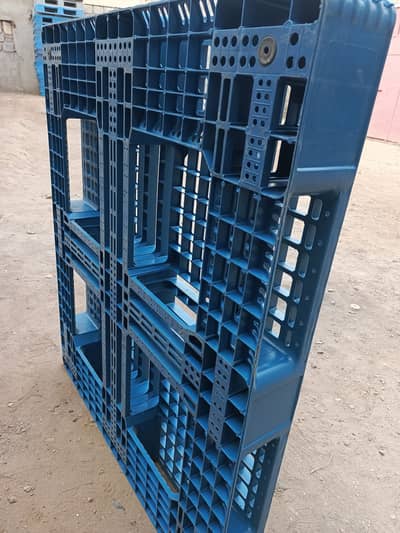 Buy Heavy Duty Wooden Pallets | Affordable Rates / New & Used Pallets
