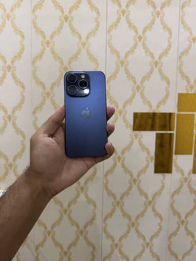Iphone 15 pro 128gb water pack