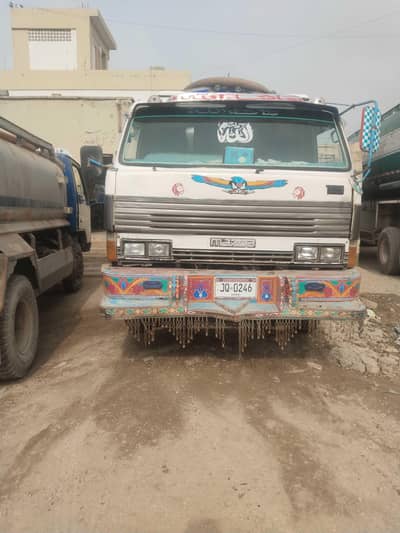 Mazda 3500 1984 model 1985 register 8 /25tyre water tanker