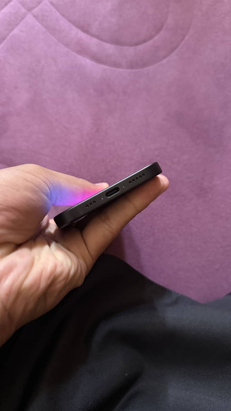 Apple iPhone 15 5