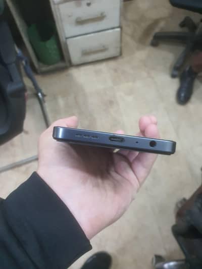 TCL 50 XL