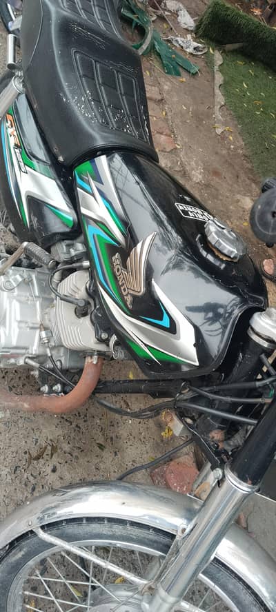 Honda 125 v good