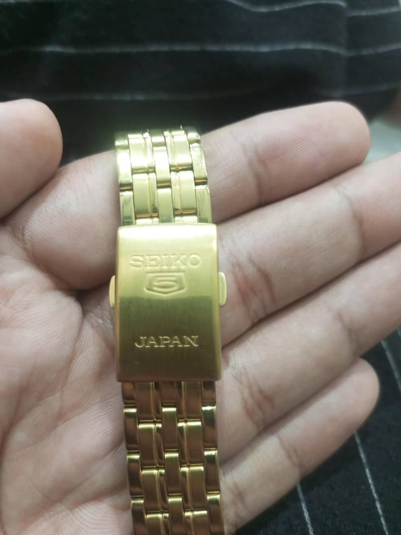 seiko 5 automatic 1