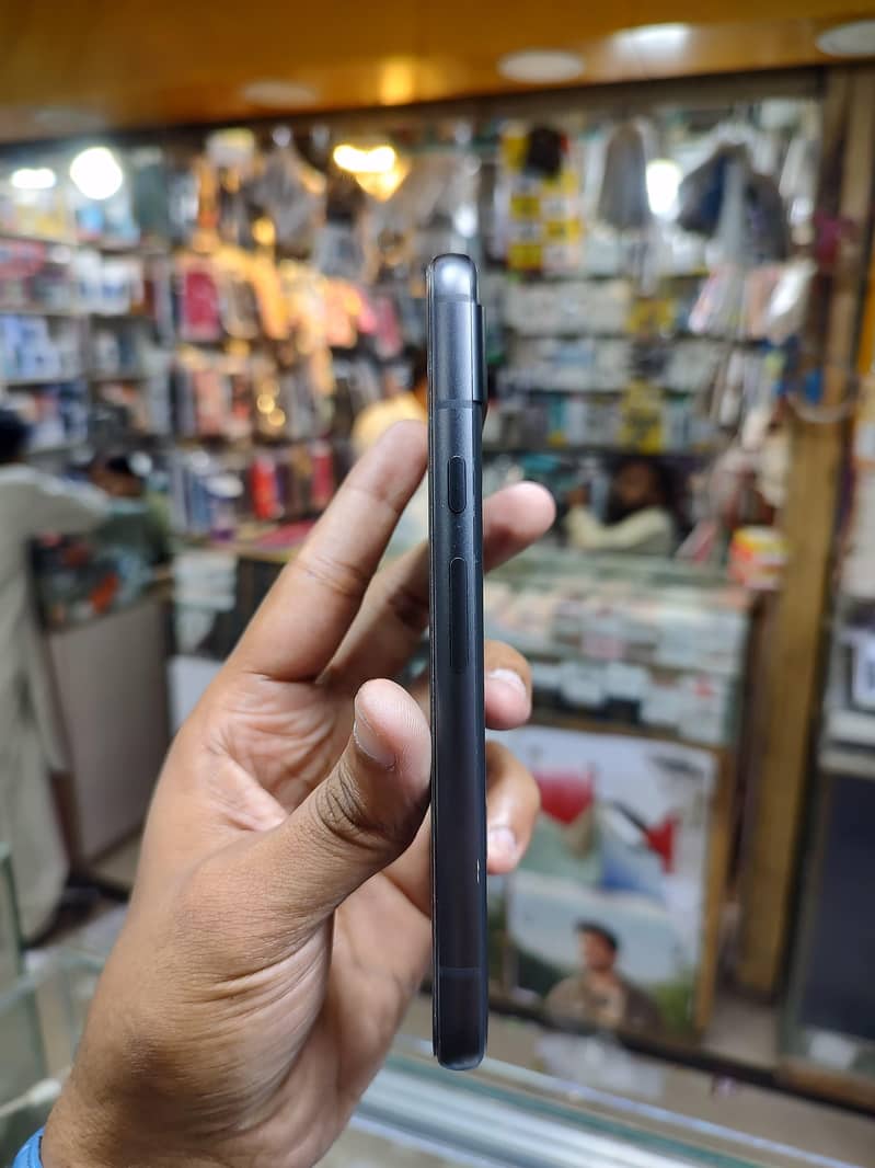 google pixel 8a 3