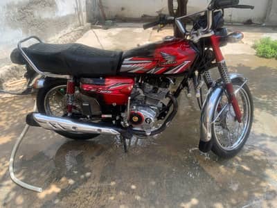 Honda 125 lush condition Double Saman open chet