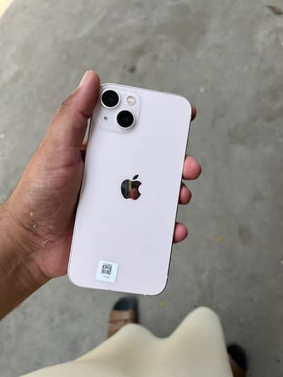 Apple iPhone 13