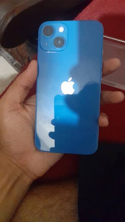 Apple iPhone 13