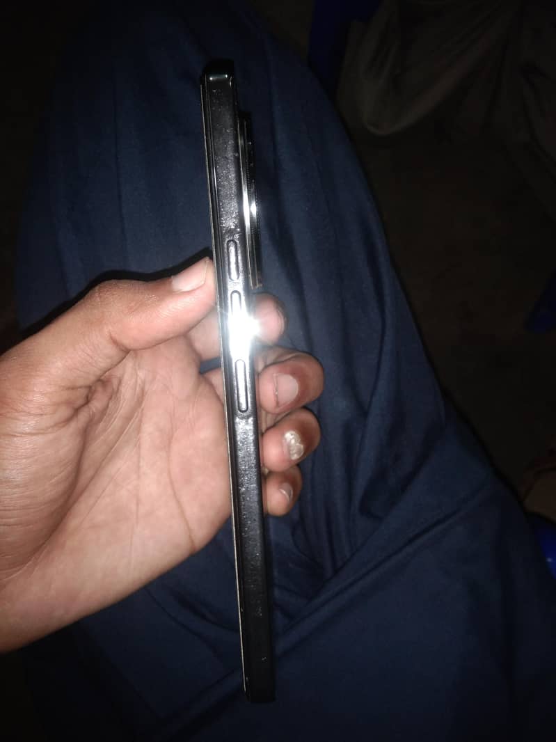 Tecno CAMON 30 1