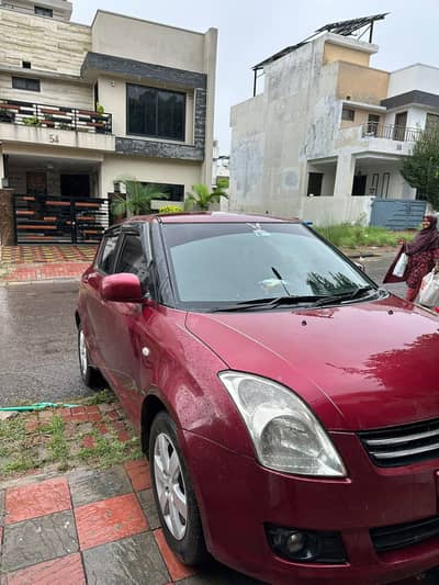 Suzuki Swift DLX 1.3 2012 [ URGENT SALE ]