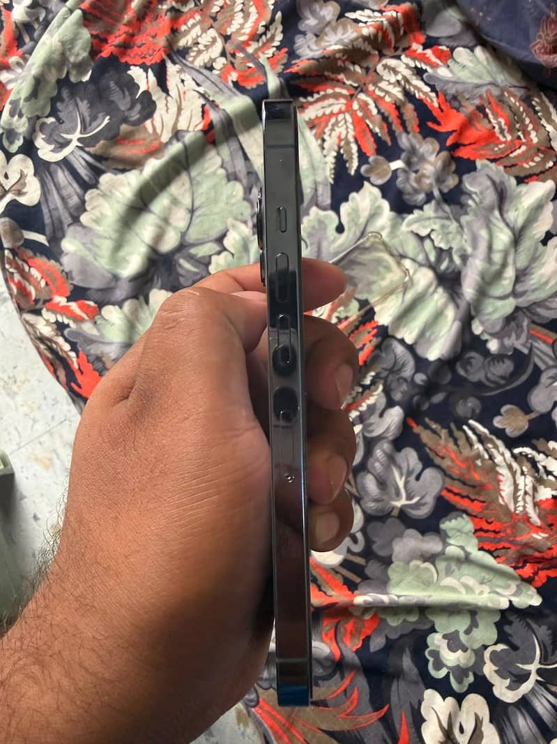 IPhone 13 Pro 1