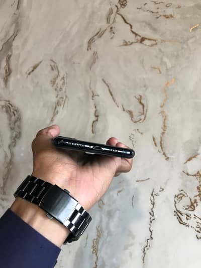 IPHONE 11 PRO MAX NON PTA JV URGENT SALE NO EXCHANGE