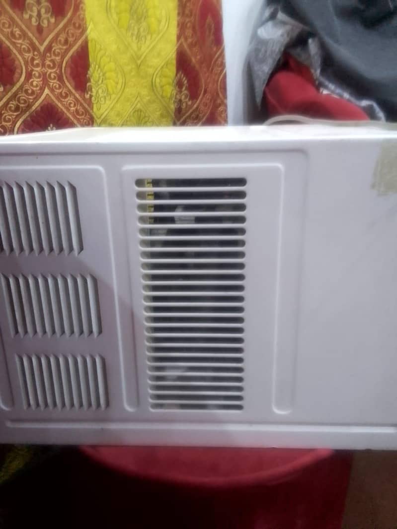window ac 1