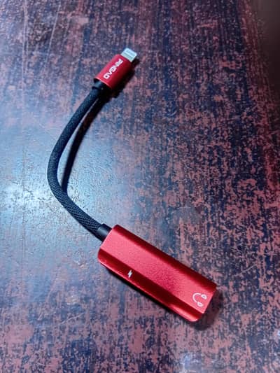 iphone direct work audio and charging splitter convertet