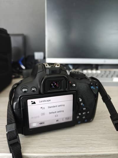 Canon EOS 700D with 18-55mm STM Lens | Pristine Condition