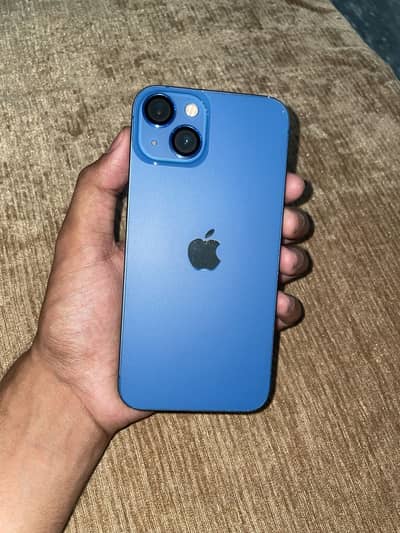 Apple iPhone 13