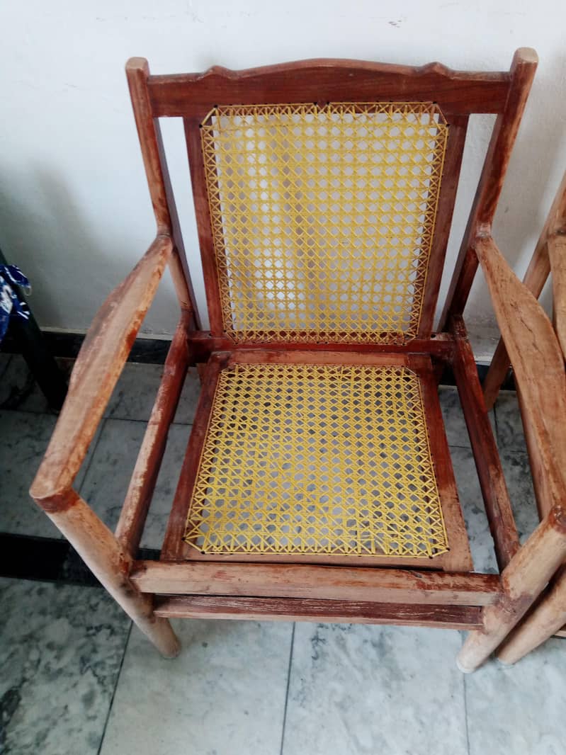 4 chairs 1
