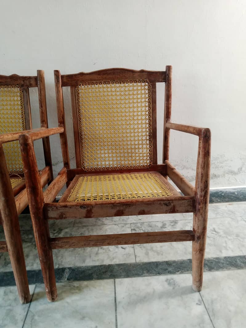 4 chairs 2