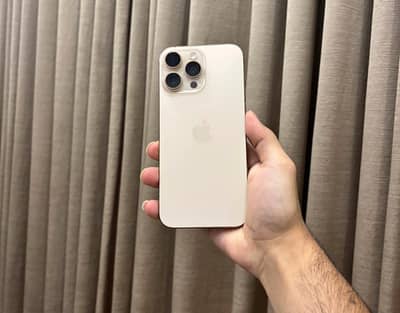 Apple iPhone 16 Pro Max