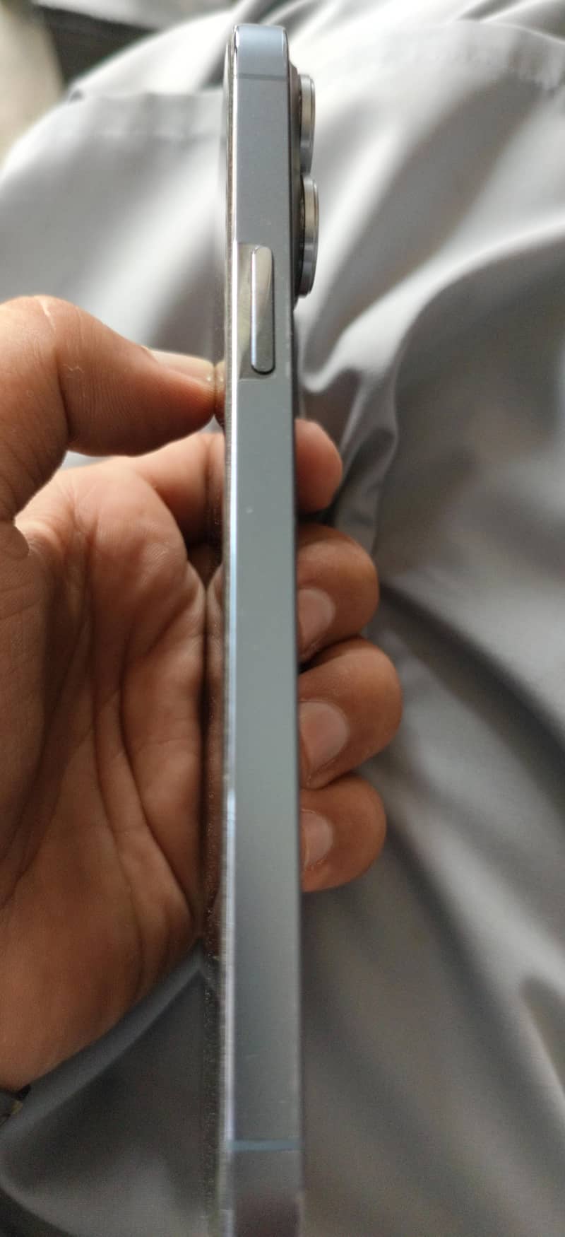 Apple iPhone 13 Pro Max 2