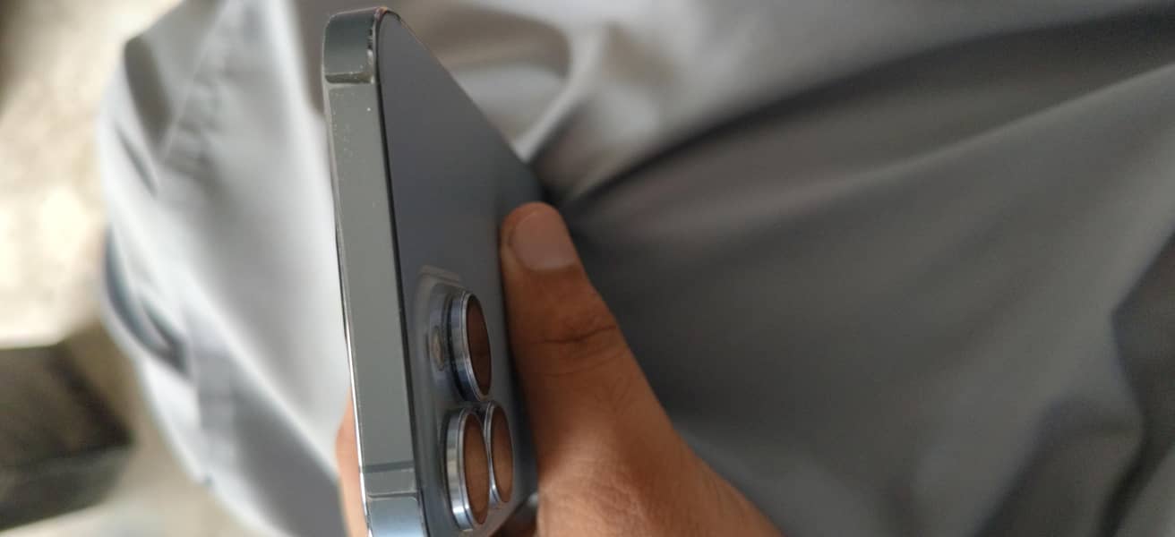 Apple iPhone 13 Pro Max 3