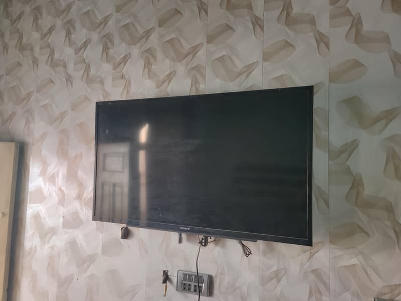 SONY TV 2