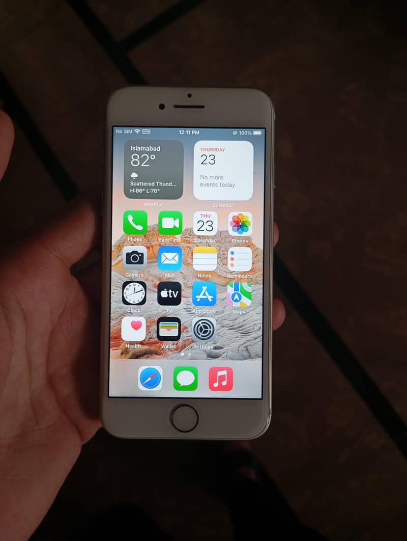Apple iPhone 7 2