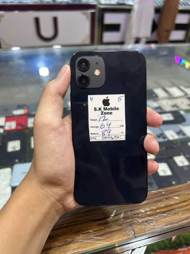 Apple iPhone 12 0