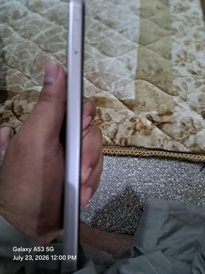 OPPO A6 2