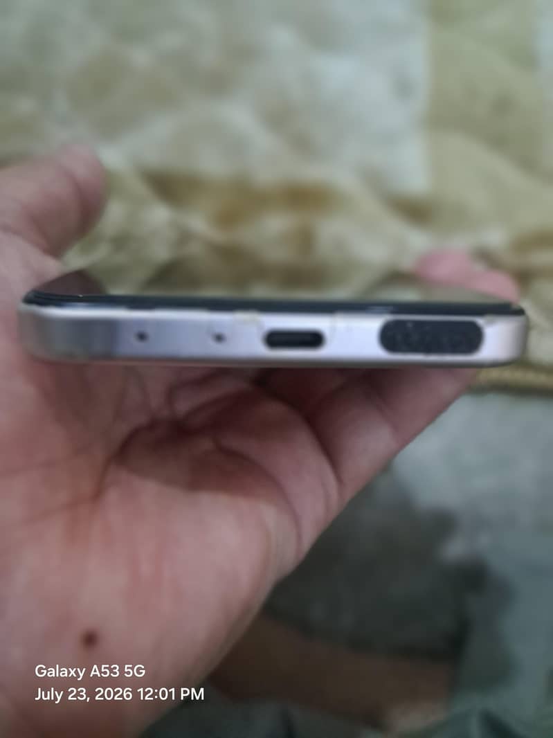 OPPO A6 4