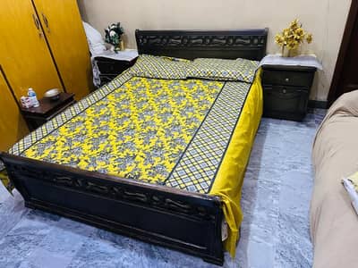 Wooden Bedroom Set – Bed + 2 Side Tables + Dressing Table