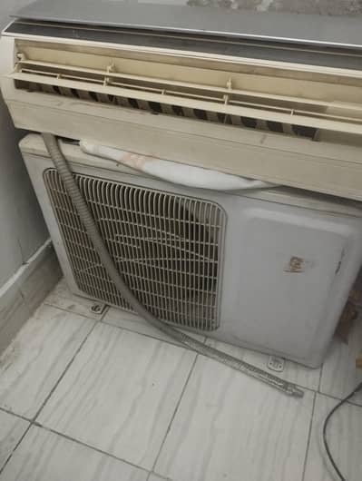 used green AC