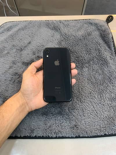 Apple iPhone XR