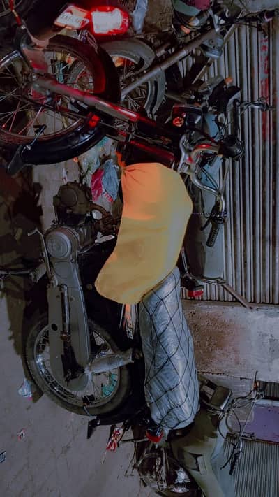 Honda 70 cc all ok Hai 10by 9 condition hai
