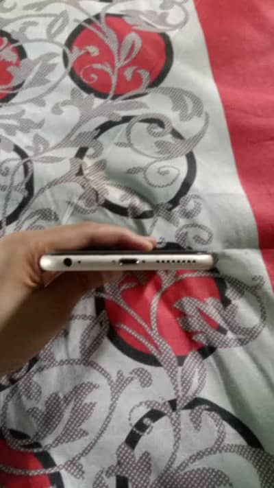 Apple iPhone 6S Plus