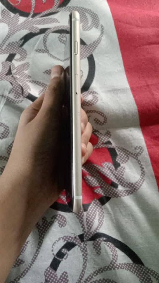 Apple iPhone 6S Plus 3