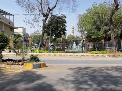 A Perfect House Awaits You In KDA Officers Society Karachi
