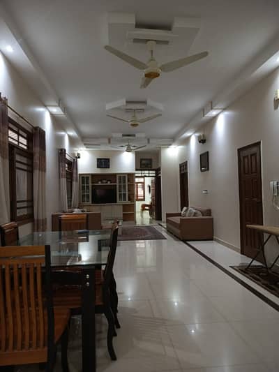 House Sized 300 Square Yards Available In Gulistan-e-Jauhar - Block 15