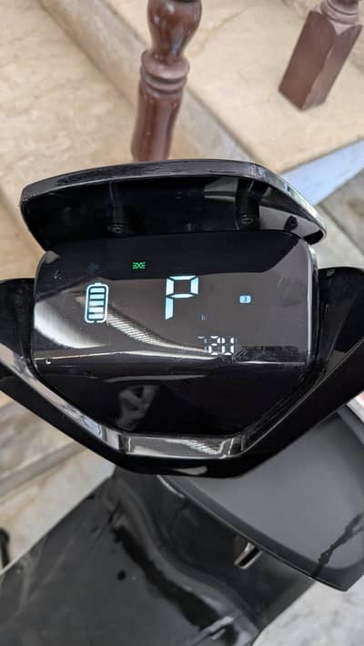 High Speed EVI700 – 100 KM Range & Graphene Battery