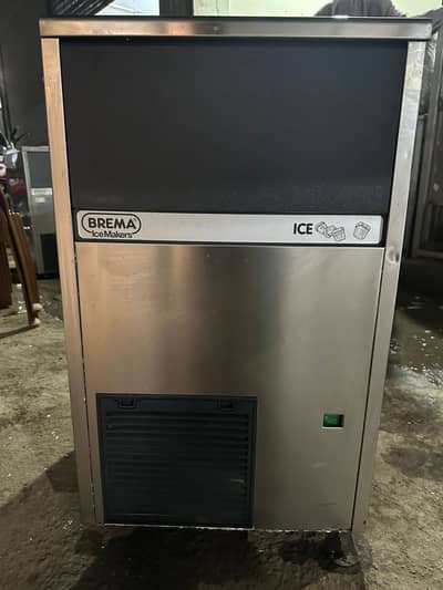 ice cube/ice maker/ice machine